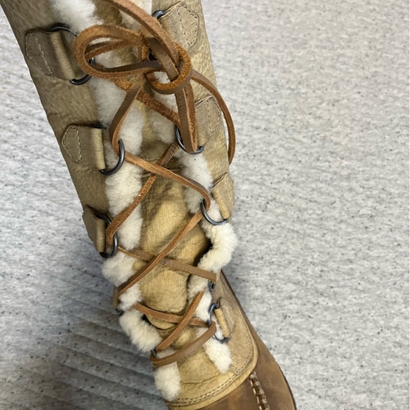 Tall Sorel Snow Boots Women’s size 6.5 - Picture 4 of 9